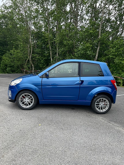 Ligier IXO DCI 2 of 5