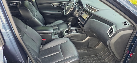 Nissan X-Trail 9 of 17