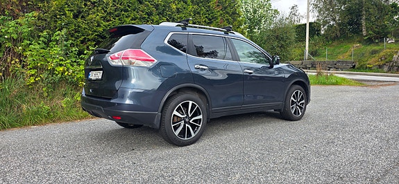 Nissan X-Trail 3 of 17