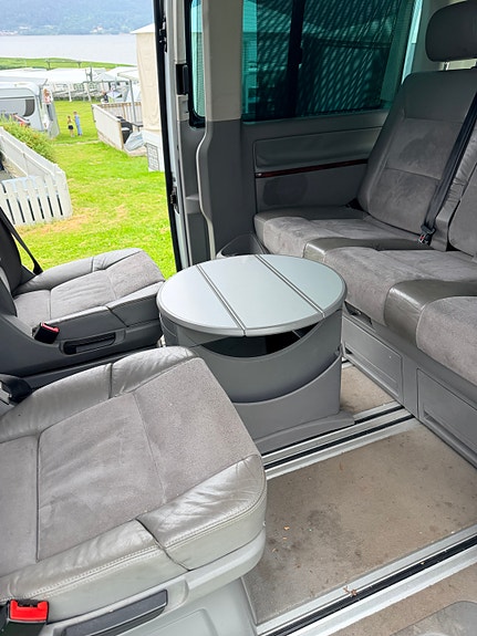 Volkswagen Multivan 29 of 30