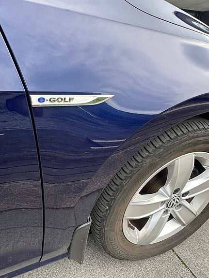 Volkswagen e-Golf VII 7 of 17