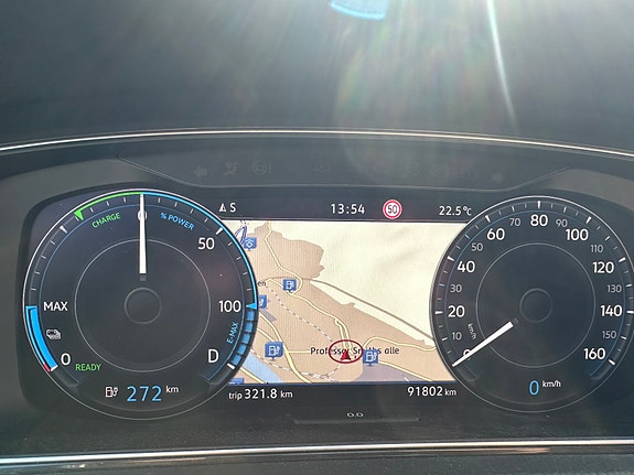Volkswagen e-Golf VII 17 of 17