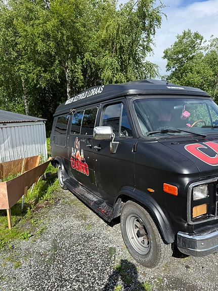 Chevrolet Van 3 of 5