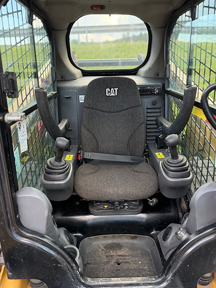 Cat 249D 5 of 5