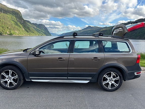 Volvo XC70 5 of 30