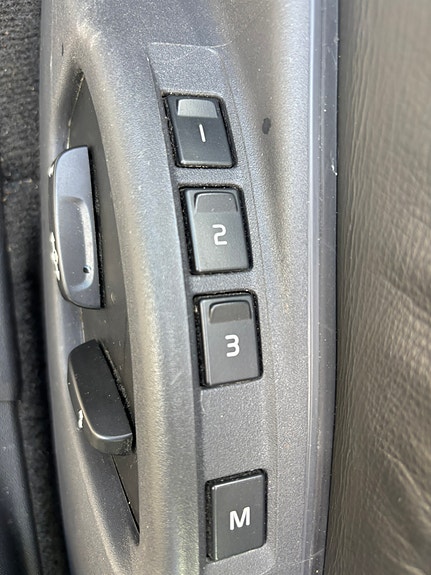 Volvo XC70 8 of 30