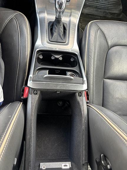 Volvo XC70 11 of 30