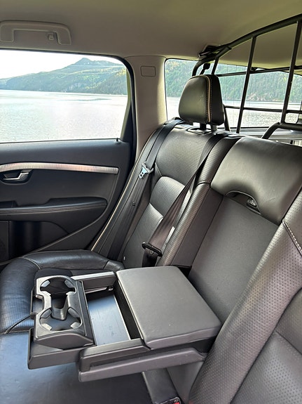 Volvo XC70 13 of 30
