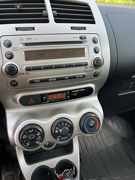 Toyota Urban Cruiser 3 of 5