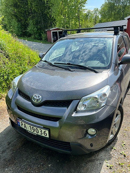 Toyota Urban Cruiser 9 of 12