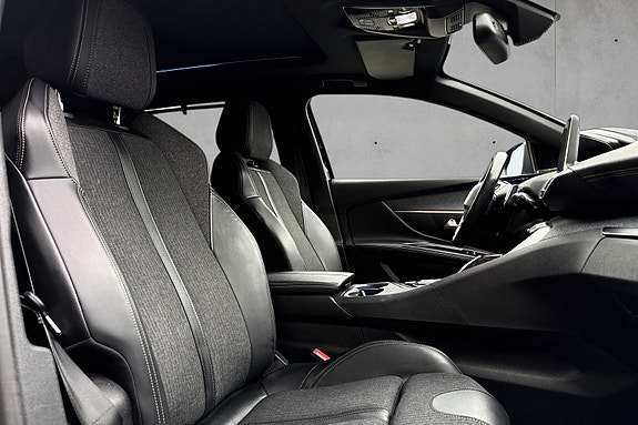 Peugeot 5008 18 of 30
