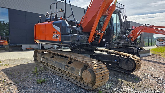 Hitachi ZX 250 - 7, 2021 mod med  GPS og 2 skuffer 4 of 5
