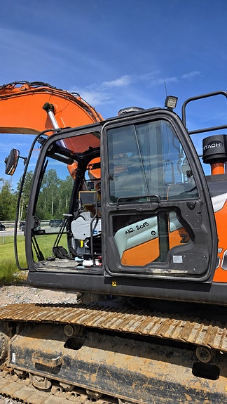 Hitachi ZX 250 - 7, 2021 mod med  GPS og 2 skuffer 3 of 5