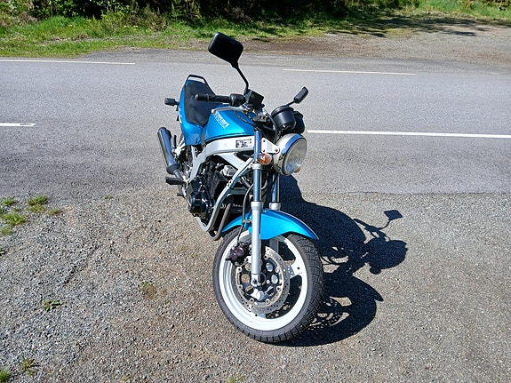Suzuki GS500E 7 of 26