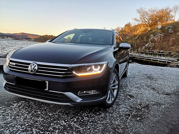 Volkswagen Passat 3 of 11