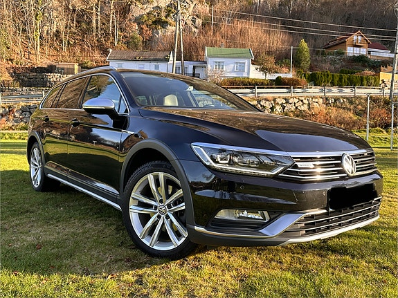 Volkswagen Passat Alltrack 5 of 18