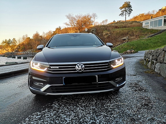 Volkswagen Passat 4 of 11