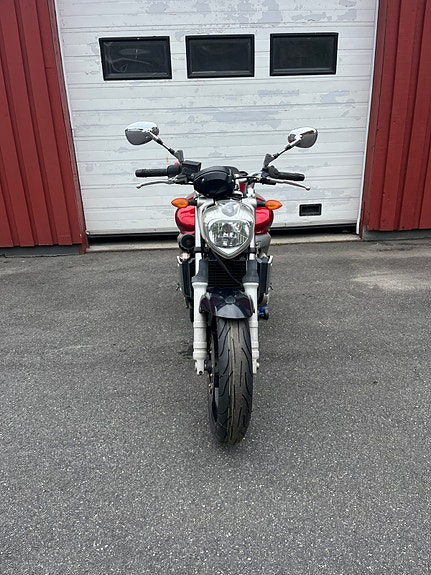 Yamaha FZ6 6 of 8