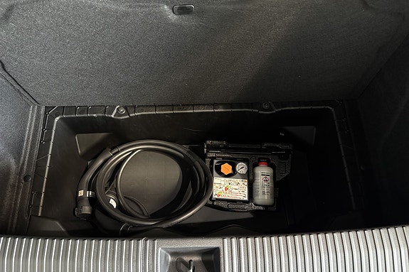 Ekstra oppbevaringsplass under gulvplate