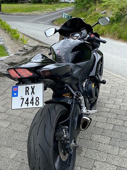 Suzuki GSX-R 750 5 of 5