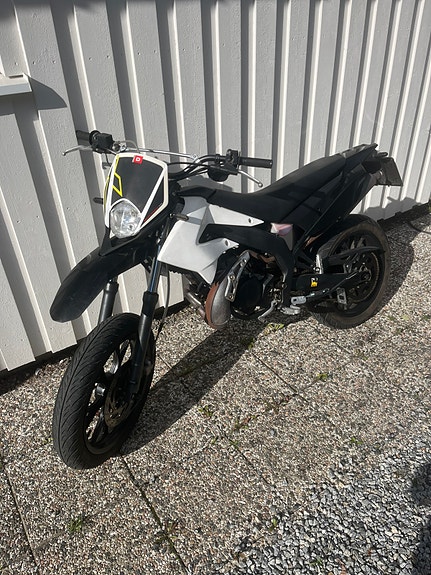 Derbi Senda SM Xtrem 50 6 of 9