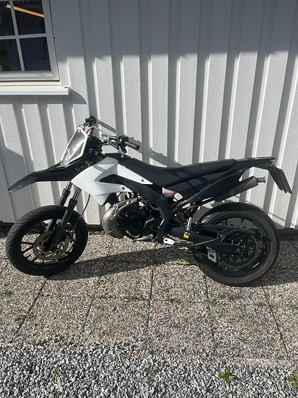 Derbi Senda SM Xtrem 50 5 of 9