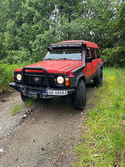 Nissan Patrol 4 of 5
