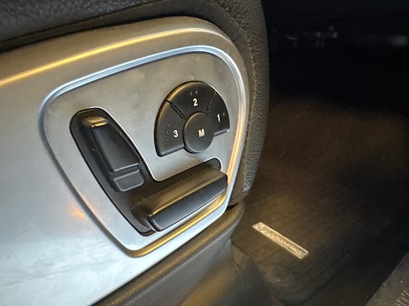 Mercedes-Benz GL320 26 of 27
