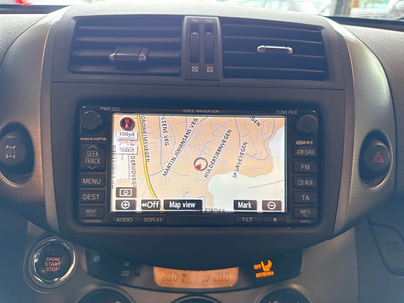 Toyota RAV4 22 of 24