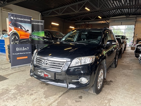 Toyota RAV4 3 of 24