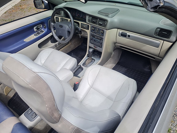 Volvo C70 24 of 30