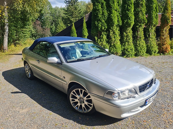 Volvo C70 2 of 30