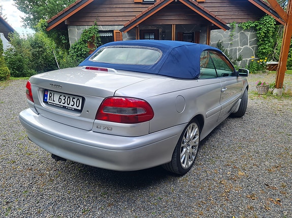 Volvo C70 19 of 30