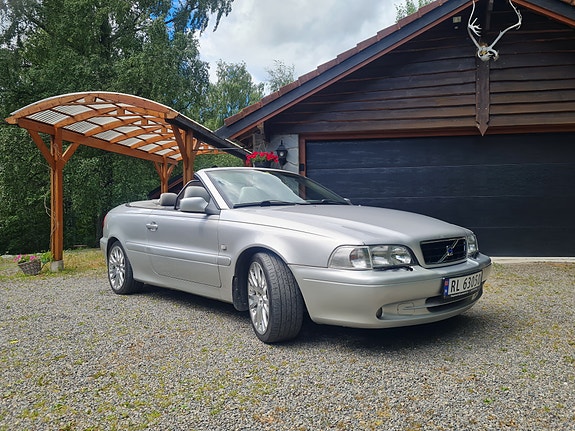 Volvo C70 12 of 30