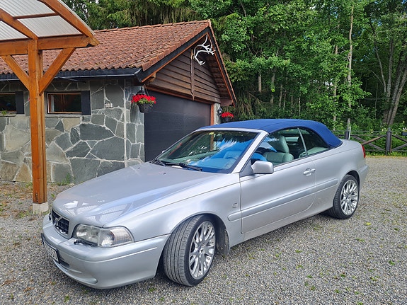 Volvo C70 22 of 30