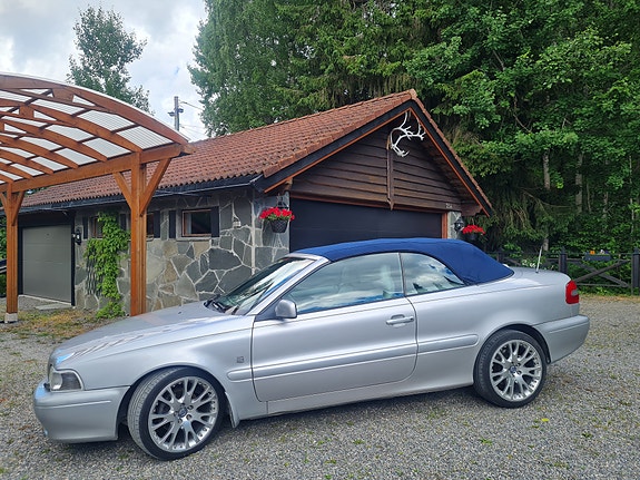 Volvo C70 21 of 30