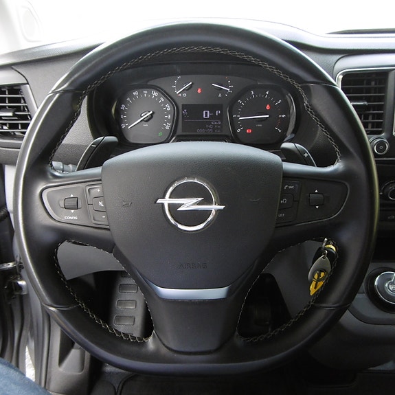 Opel Vivaro 15 of 30