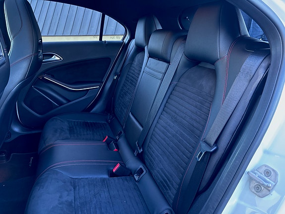 Mercedes-Benz A180 17 of 27