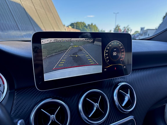 Mercedes-Benz A180 24 of 27