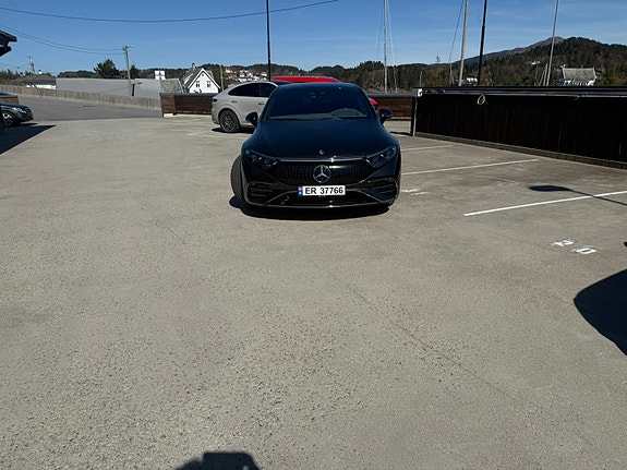 Mercedes-Benz EQS580 27 of 30