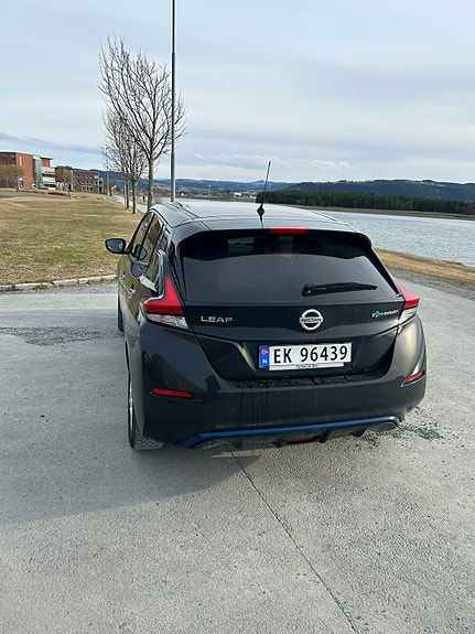 Nissan Leaf 2 of 9