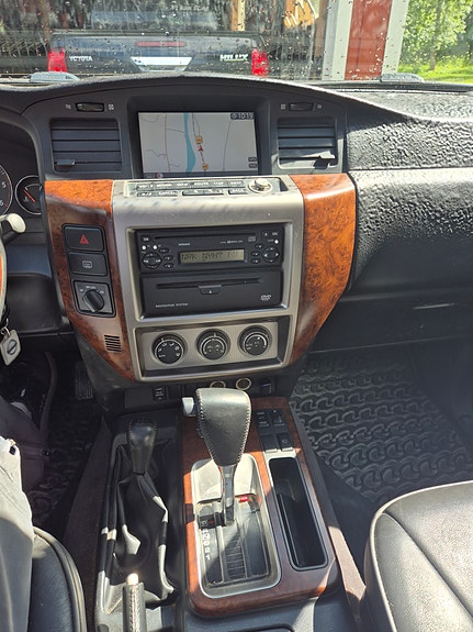 Nissan Patrol 9 of 23