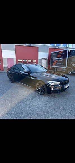 BMW 530e 3 of 19