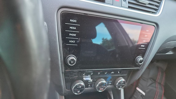 Skoda Octavia Scout 24 of 28