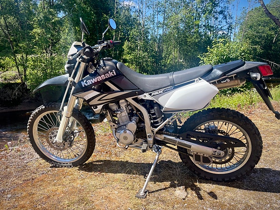 Kawasaki KLX 250 | kun 1242 km | som ny | sjelden sjanse! 12 of 12