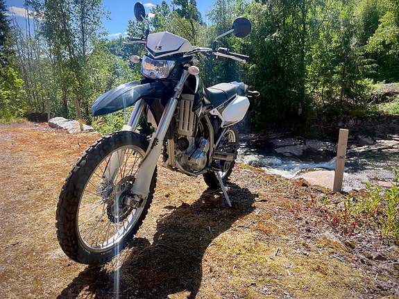 Kawasaki KLX 250 | kun 1242 km | som ny | sjelden sjanse! 8 of 12