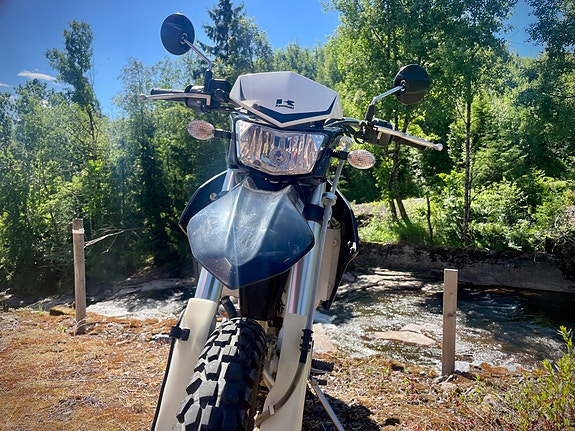 Kawasaki KLX 250 | kun 1242 km | som ny | sjelden sjanse! 7 of 12