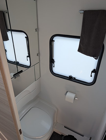 Adria Altea 552pk 24 of 30