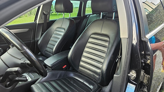 Volkswagen Passat Alltrack 7 of 16