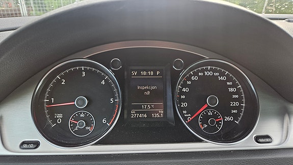 Volkswagen Passat Alltrack 6 of 16
